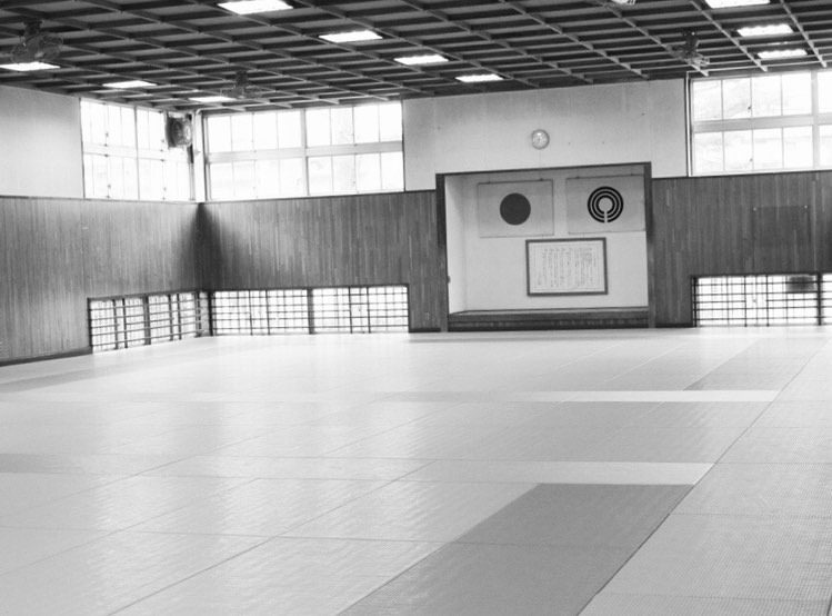 川崎市立石川記念武道館の道場